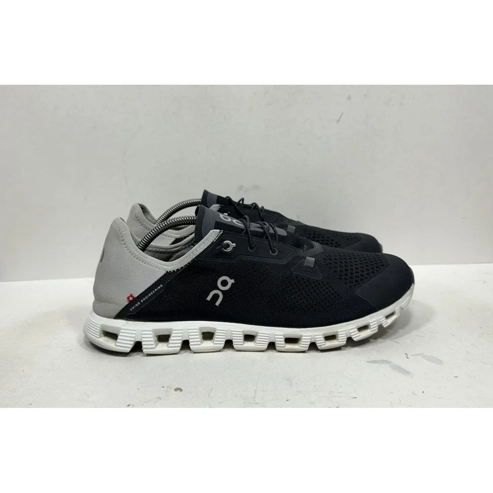 On Cloud 5 Coast Black Shadow Men's Size 11.5 Running Sneakers 3MD10530545